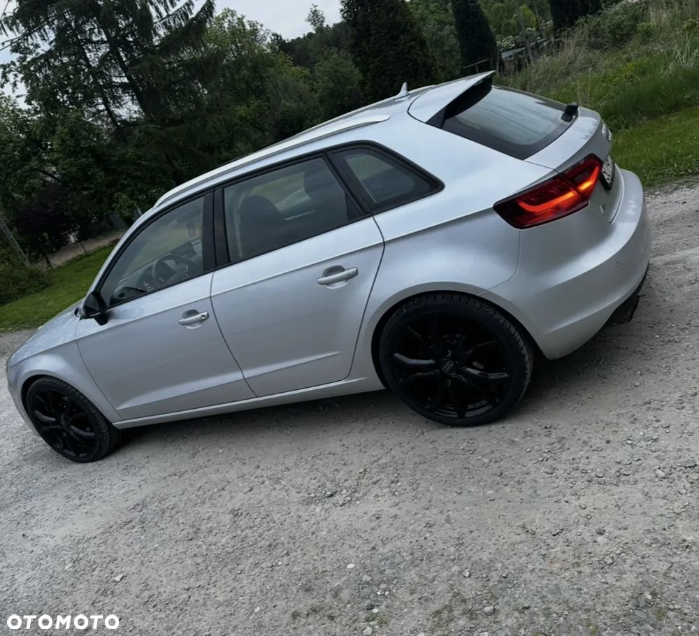 Audi A3 Sportback - 14