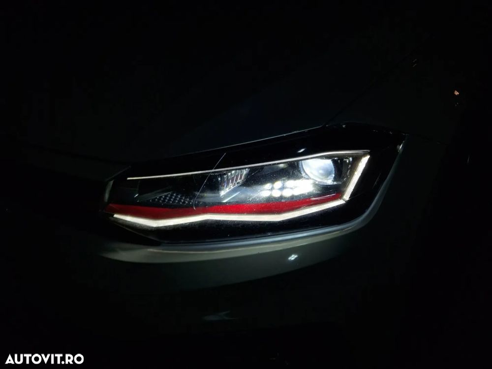Volkswagen Polo 2.0 TSI DSG GTI - 7
