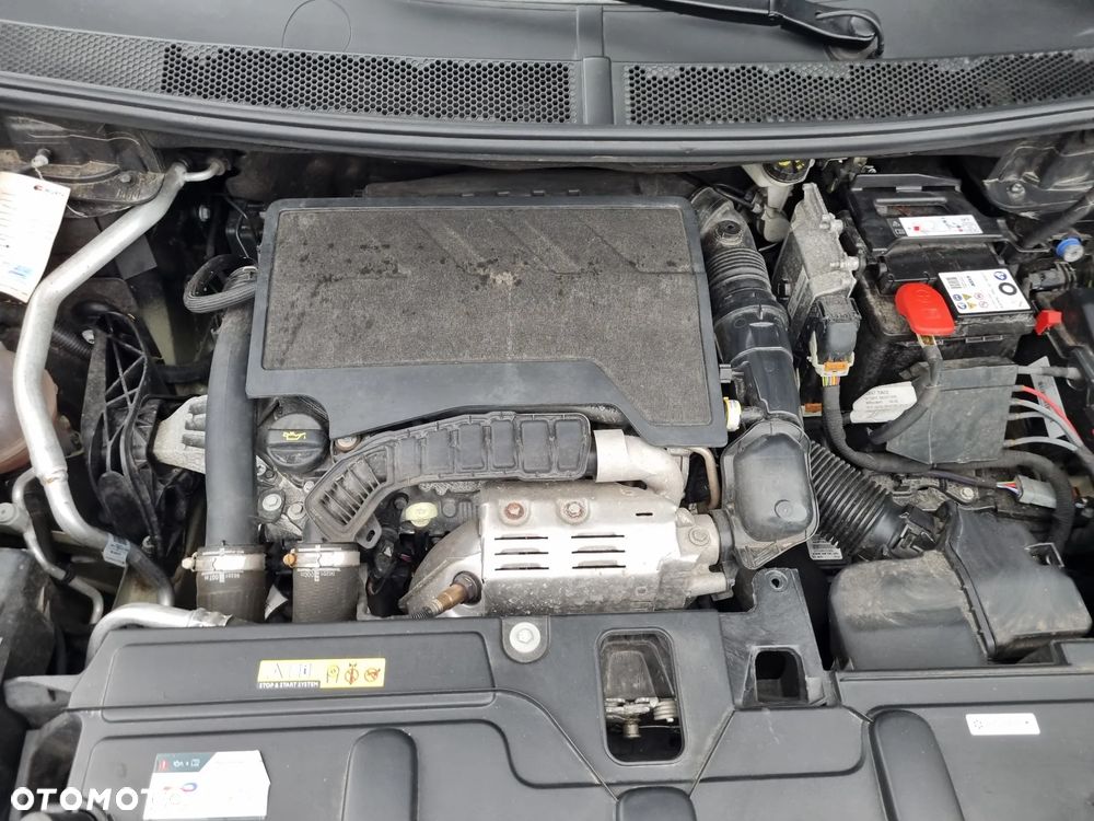 Peugeot 3008 1.2 PureTech Allure S&S EAT6 - 34