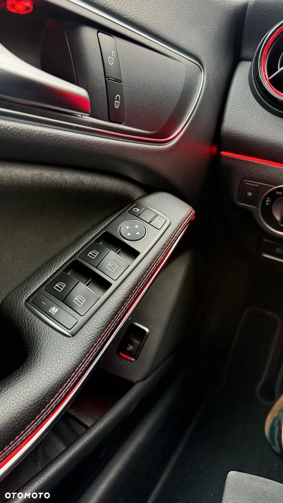 Mercedes-Benz CLA AMG 45 4-Matic - 22