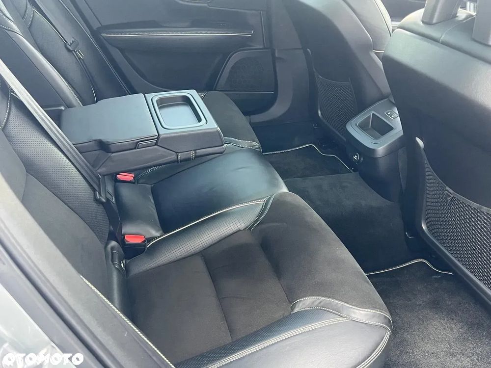 Volvo V90 - 22