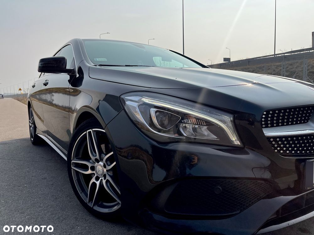 Mercedes-Benz CLA 200 7G-DCT AMG Line - 10