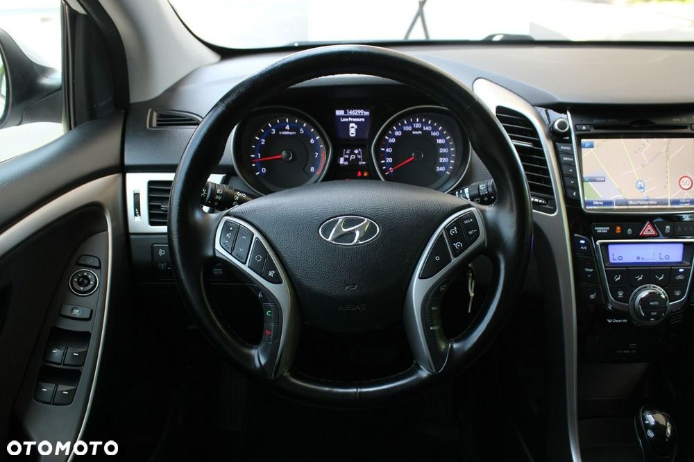 Hyundai i30 1.6 Automatik Style - 8