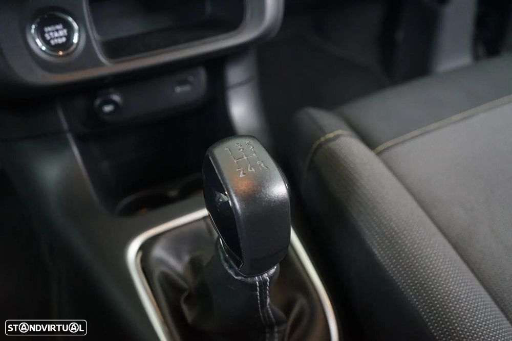 Citroën C3 1.2 PureTech Shine - 29