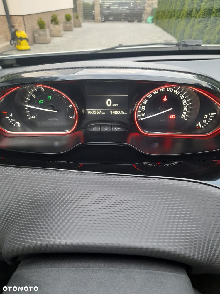Peugeot 2008 - 5