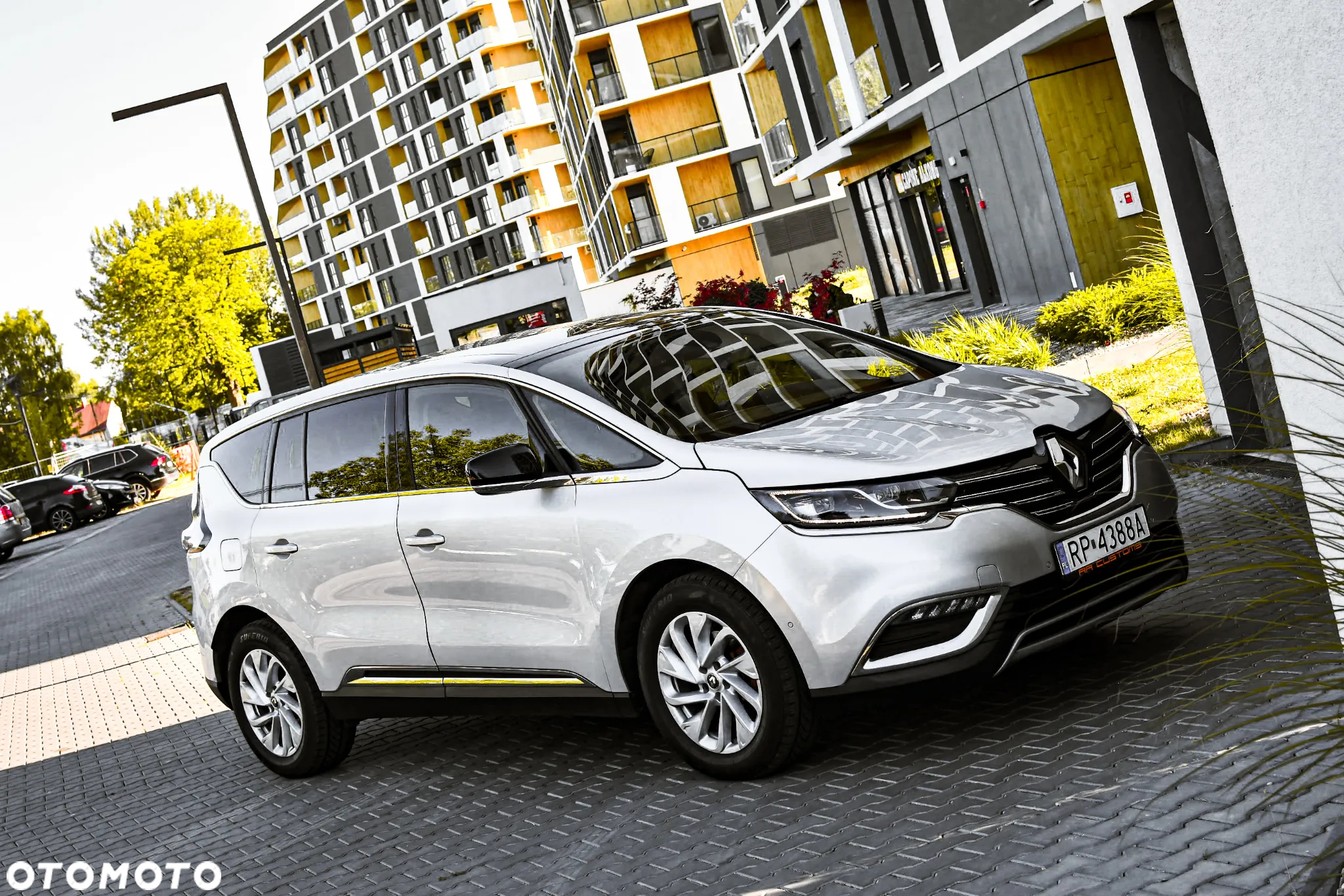 Renault Espace 1.6 dCi Energy Magnetic EDC - 4