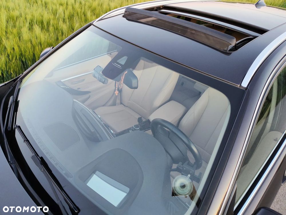BMW Seria 3 320d Efficient Dynamics Edition Luxury Line - 24