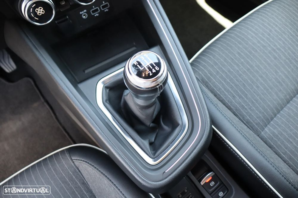 Renault Clio 1.0 TCe Intens Bi-Fuel - 29