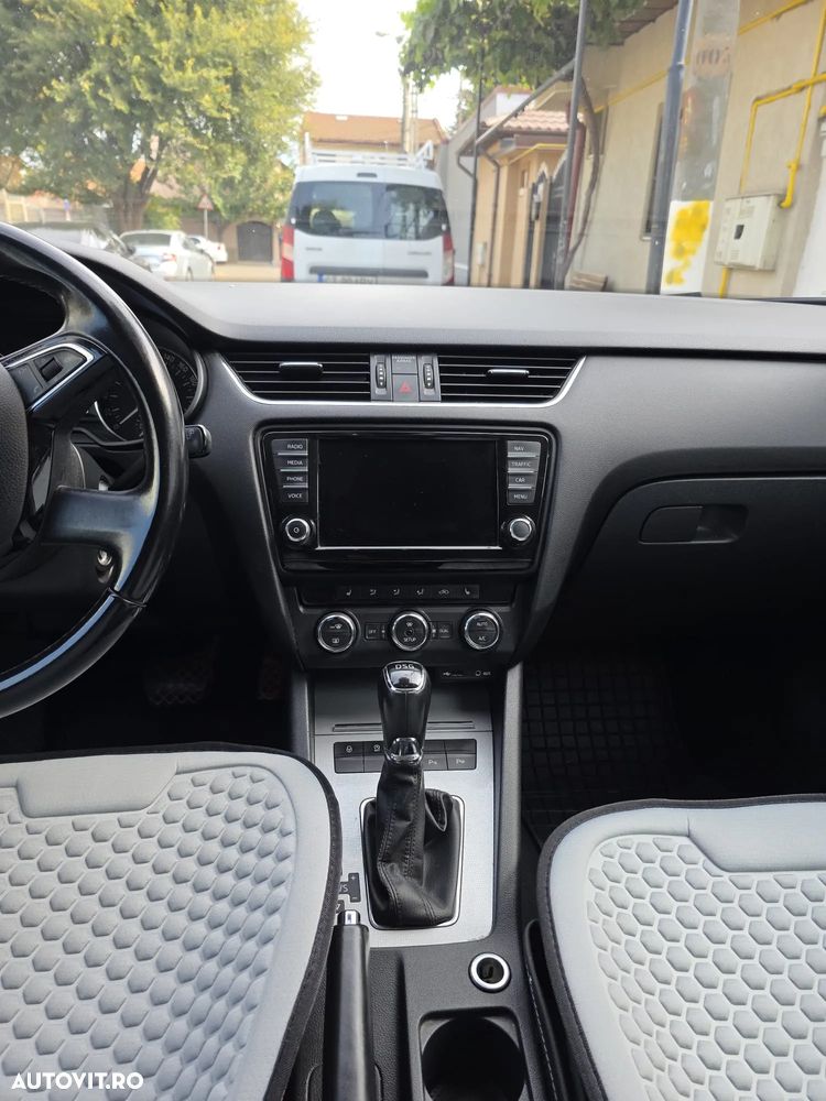 Skoda Octavia ver-2-0-tdi-dsg-ambition - 9