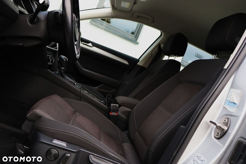 Volkswagen Passat 2.0 TDI SCR Comfortline DSG - 15