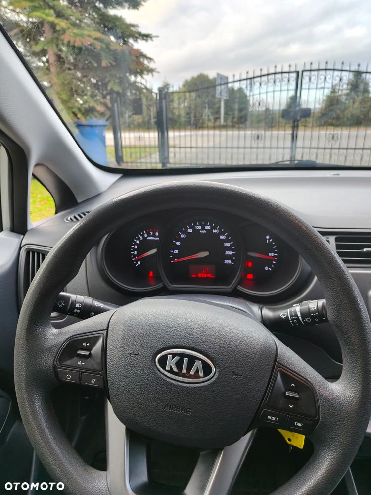 Kia Rio 1.2 XL - 12