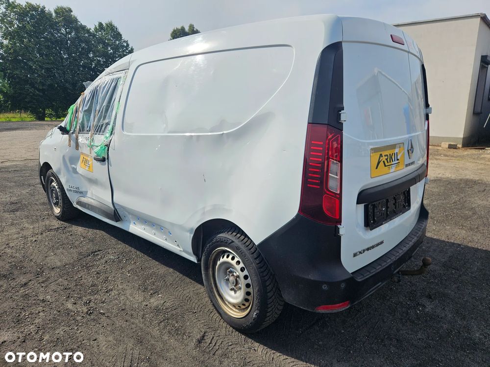 Renault Express - 8