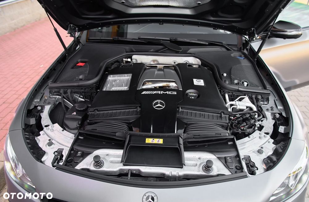 Mercedes-Benz Klasa E AMG 63 S 4Matic AMG Speedshift 9G-MCT Edition 1 - 19