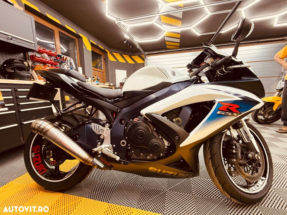 Suzuki GSX-R 750 Yoshimura Limited Edition - 4