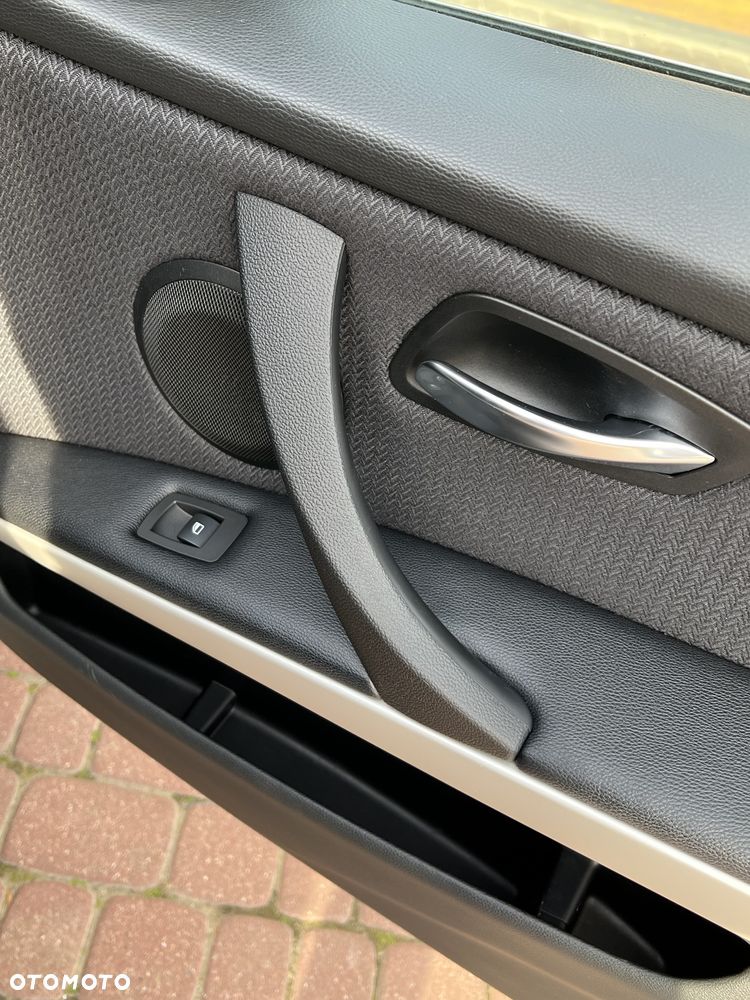 BMW Seria 3 318d - 20