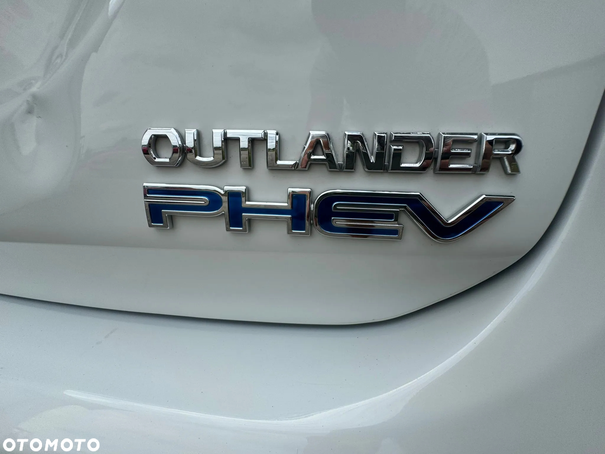 Mitsubishi Outlander - 24