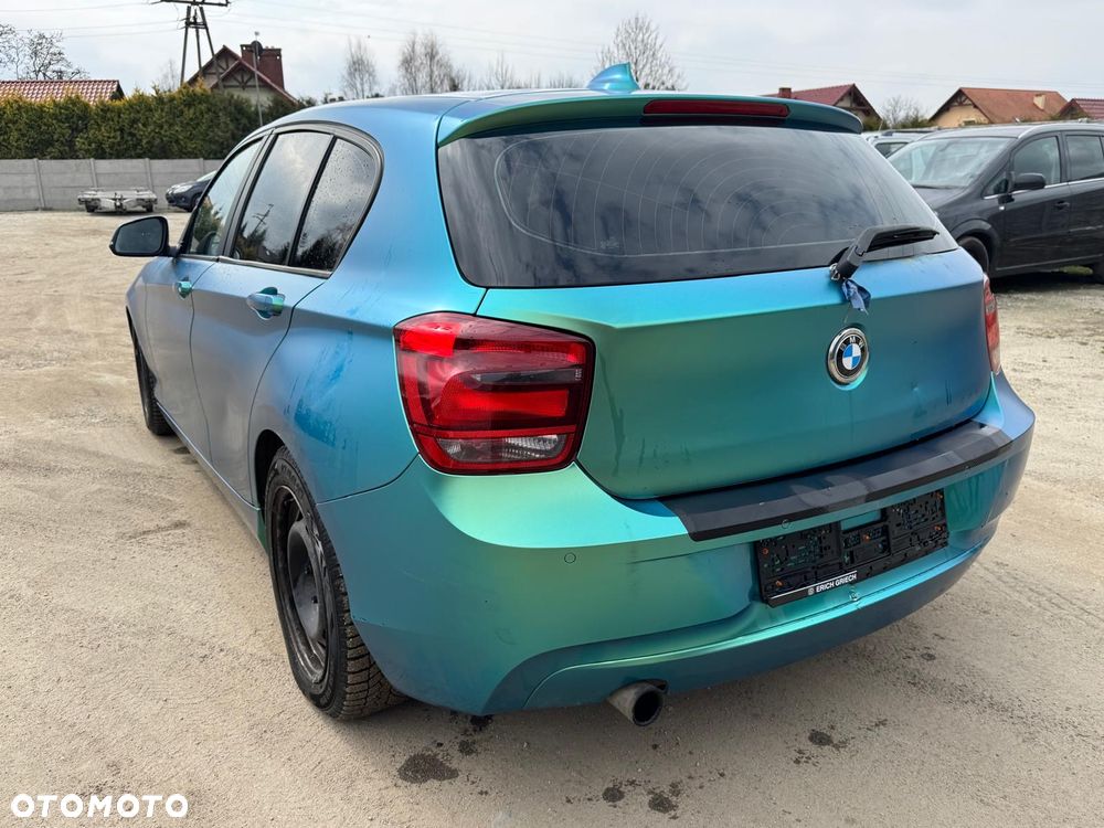 BMW Seria 1 120i - 4