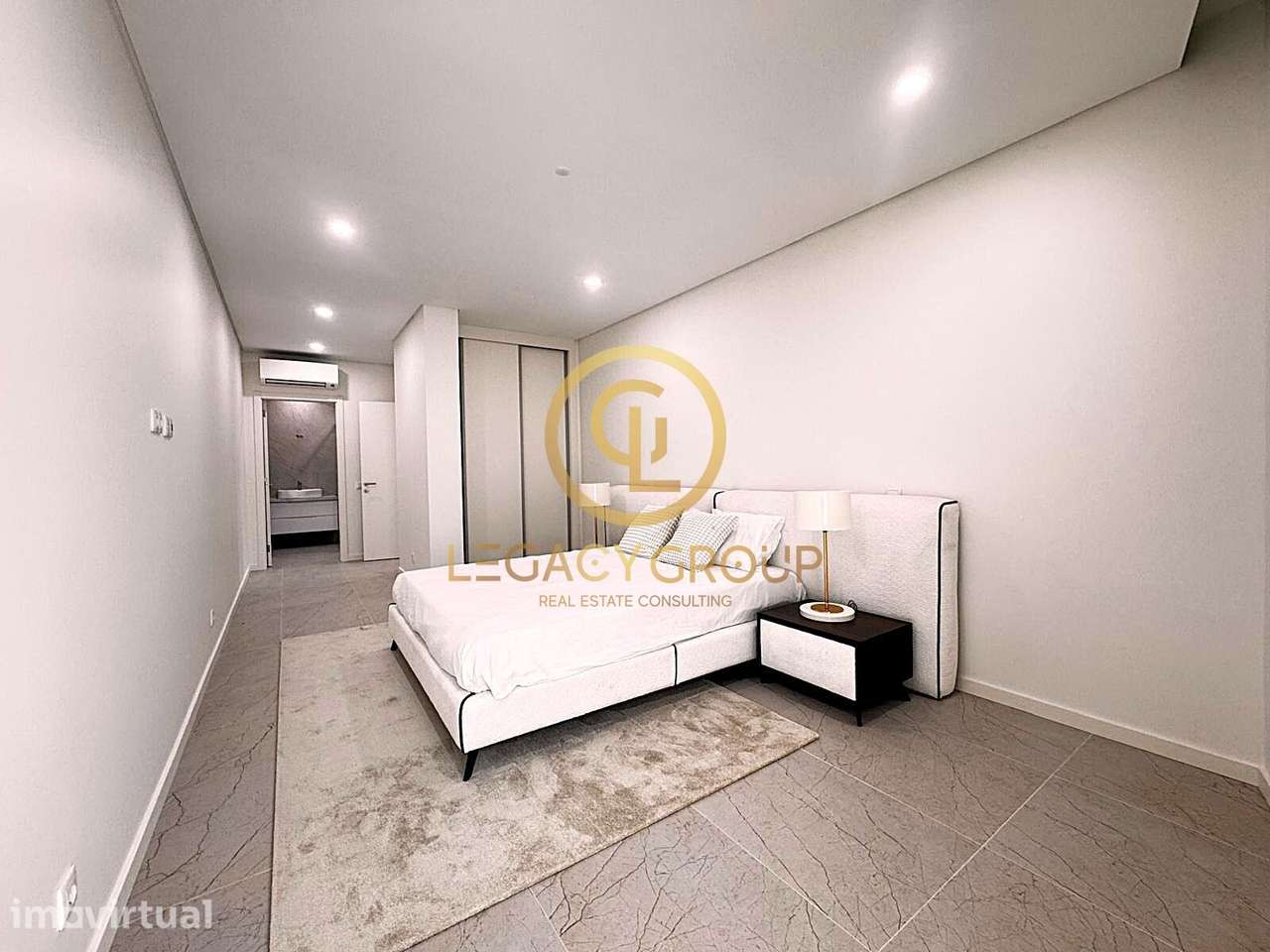 Apartamento T2 em Quarteira, Loulé - Grande imagem: 4/28