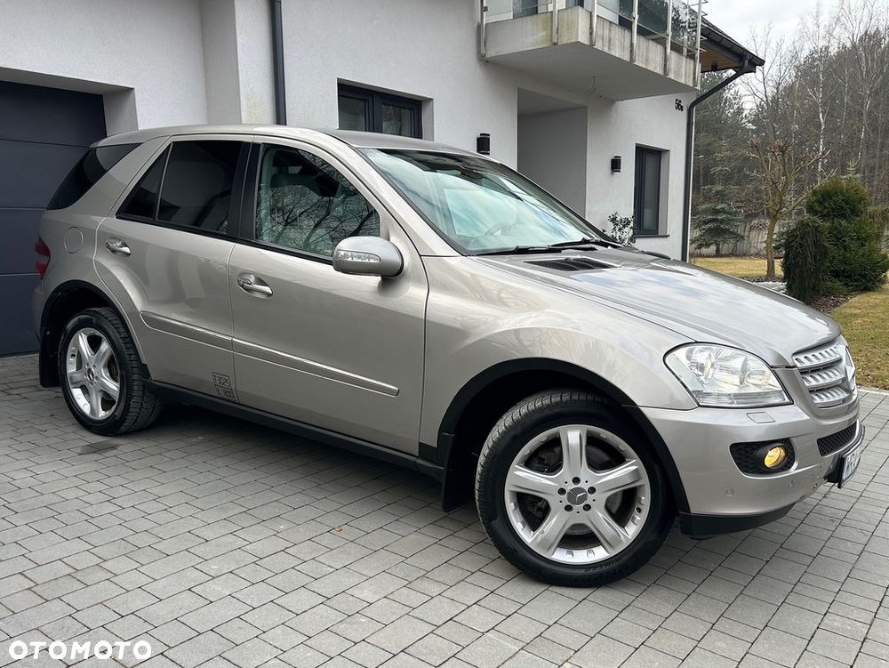Mercedes-Benz ML 320 CDI 4Matic 7G-TRONIC Edition 10 - 16