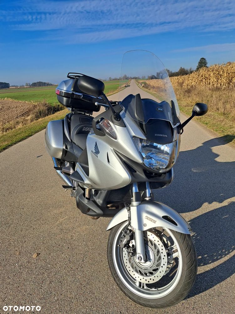 Honda NT - 8