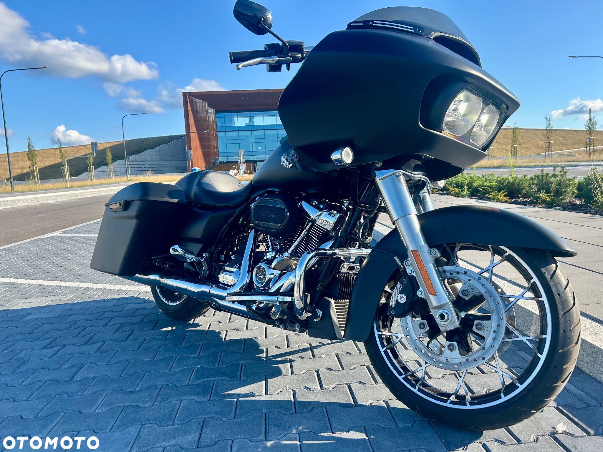 Harley-Davidson Touring Road Glide - 23