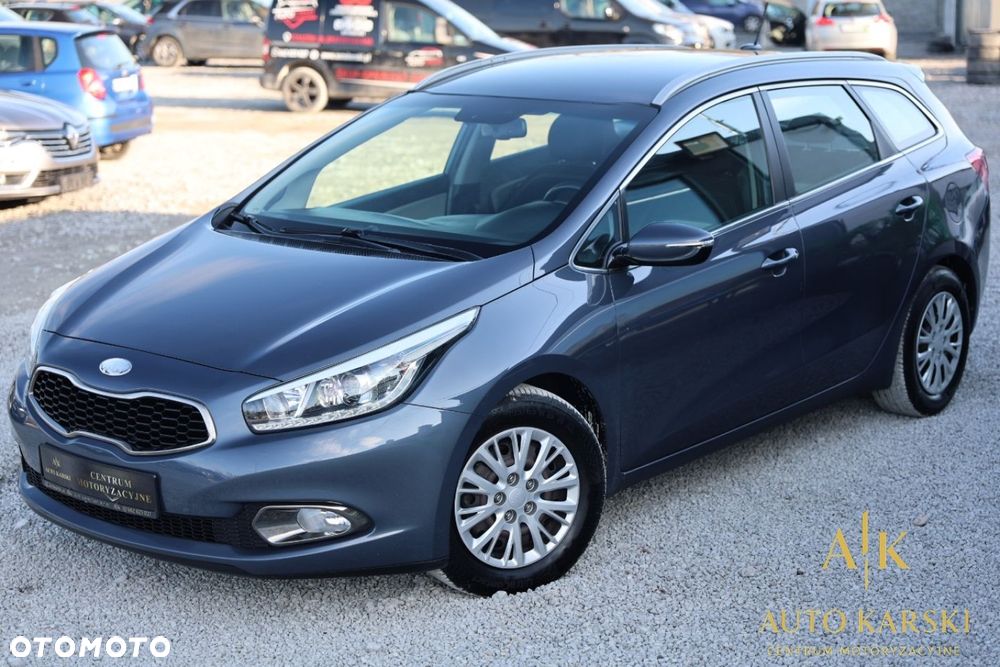 Kia Ceed - 8