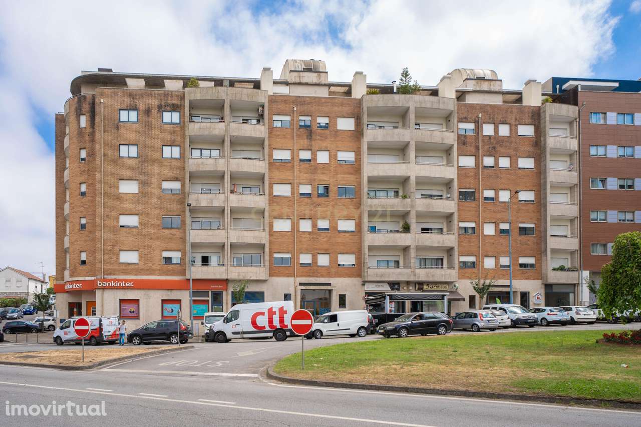Penthouse Exclusiva T5 – Luxo, Conforto e Espaço em Pleno Coração da C - Grande imagem: 3/51