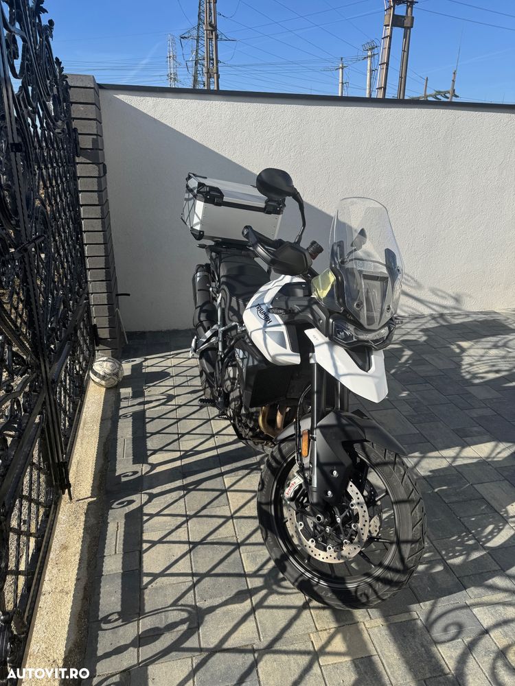 Triumph Tiger 900 - 7