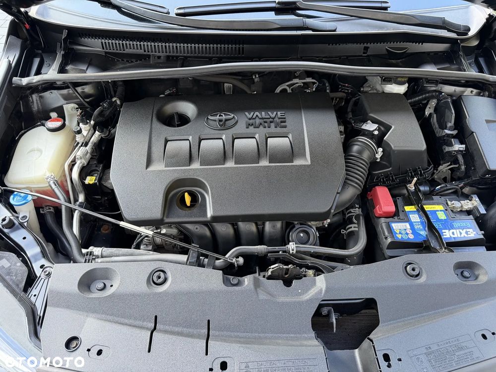 Toyota Avensis 1.8 Prestige MS - 37