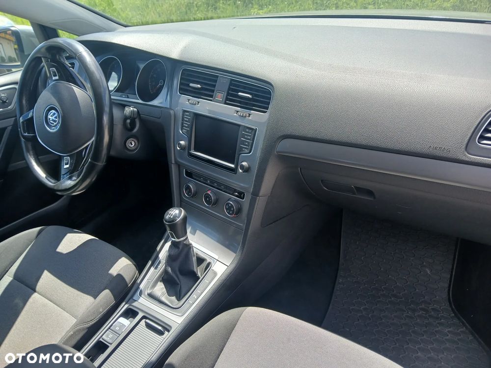 Volkswagen Golf 1.2 TSI BMT Comfortline - 6