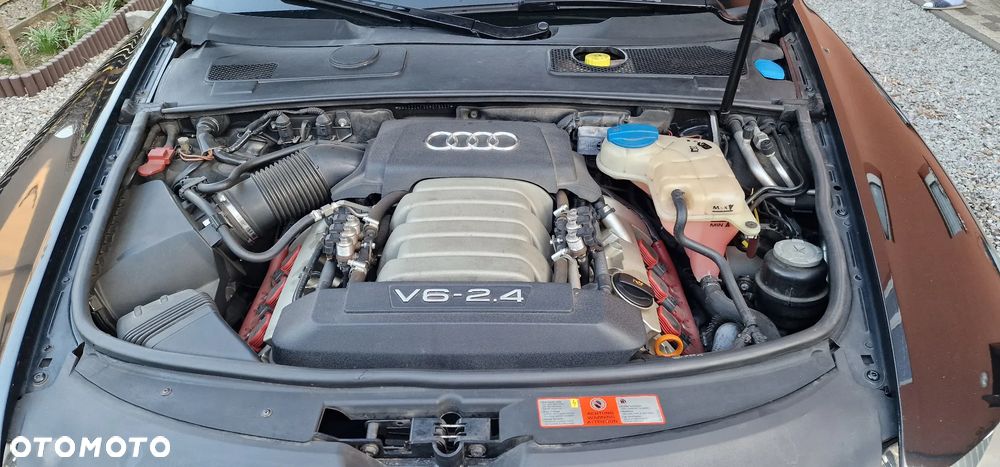 Audi A6 Avant 2.4 quattro - 9