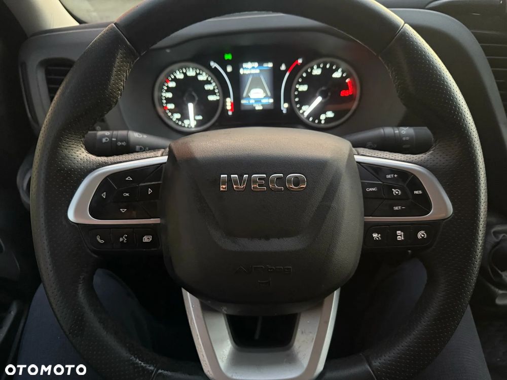 Iveco Daily 35S180, 3.0 180KM,  L4H2, HiMatic, Super kolor, Bardzo zadbane - 22