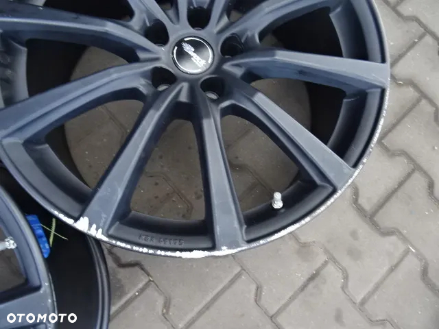5x114,3x64 8,5jx20  ET35 Tesla 3 HONDA TOYOTA i inne - 8