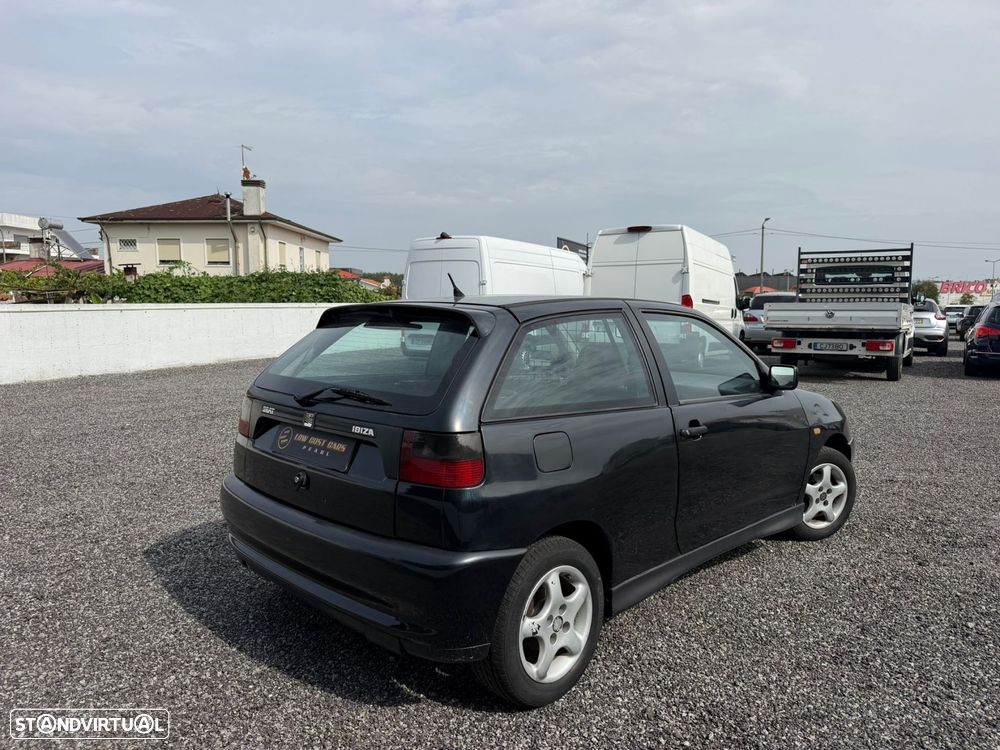 Seat Ibiza 1.9 D GLX - 4