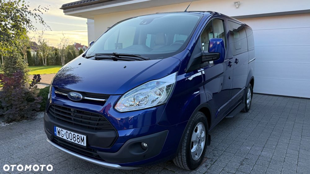 Ford Tourneo Custom - 9