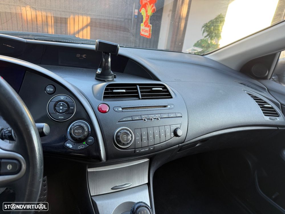 Honda Civic 1.4 Sport - 19