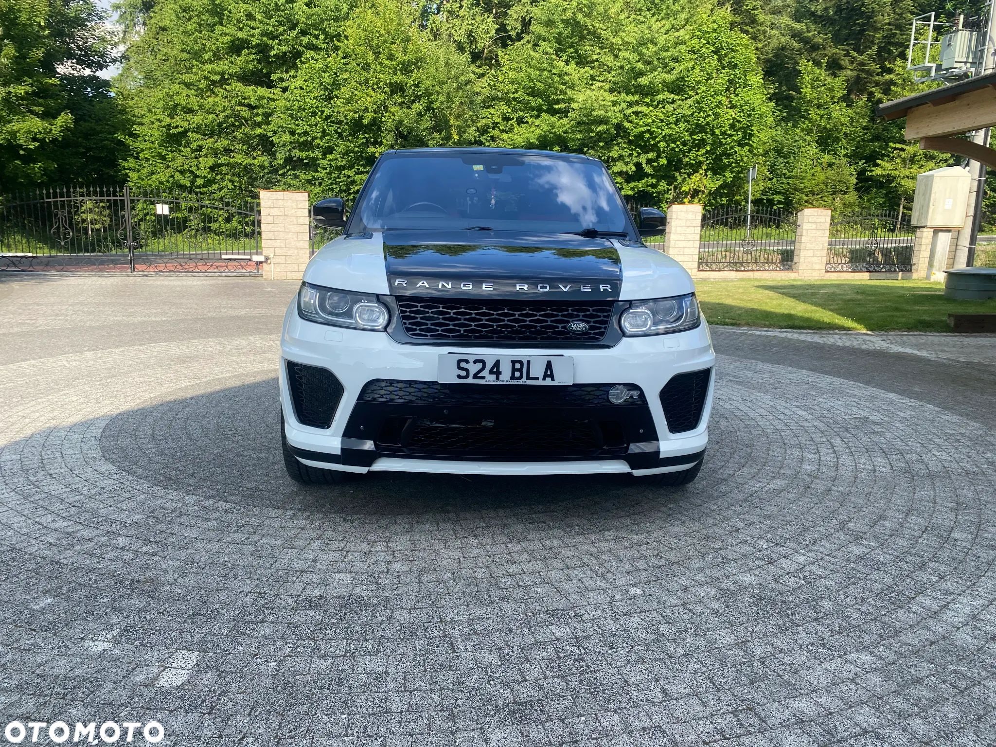 Land Rover Range Rover Sport - 1
