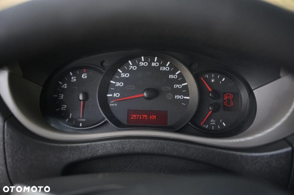 Renault Master - 33