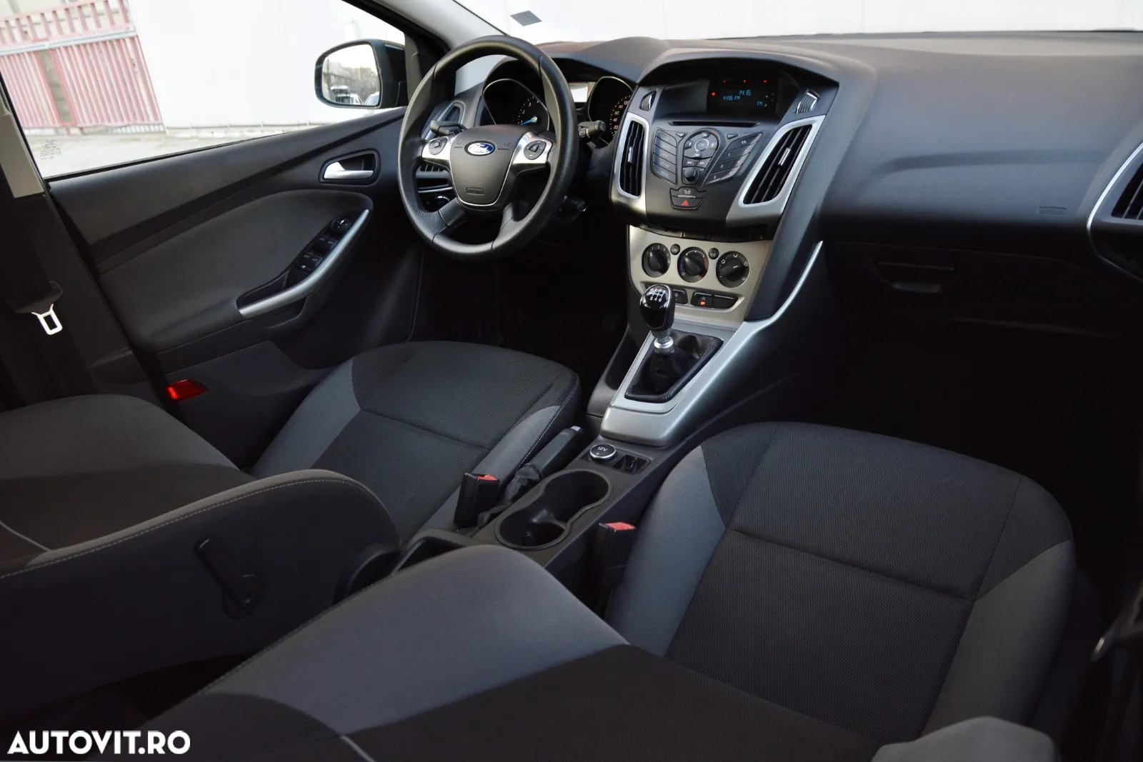 Ford Focus 1.0 EcoBoost Start-Stopp-System TREND - 14