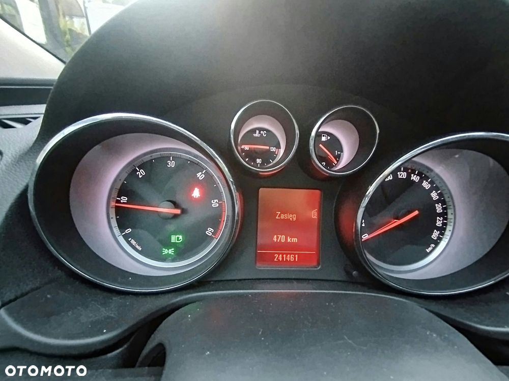 Opel Insignia - 17