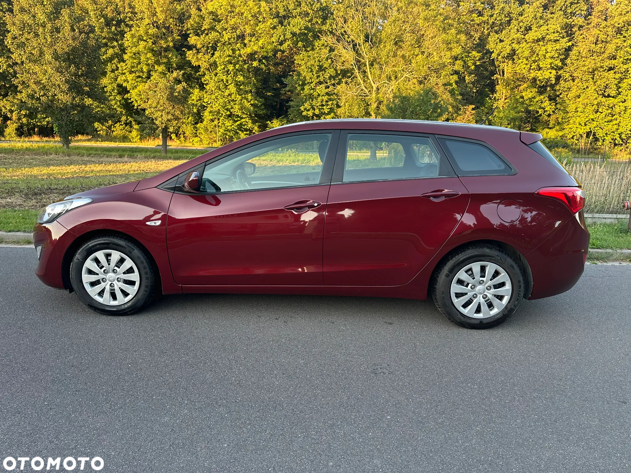 Hyundai i30 1.4 Premiere Comfort - 9
