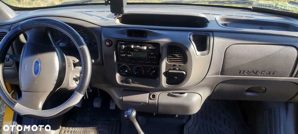 Ford Transit - 13
