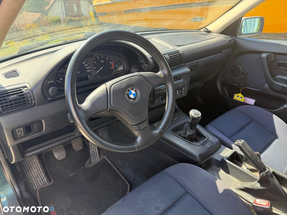 BMW Seria 3 316i - 7