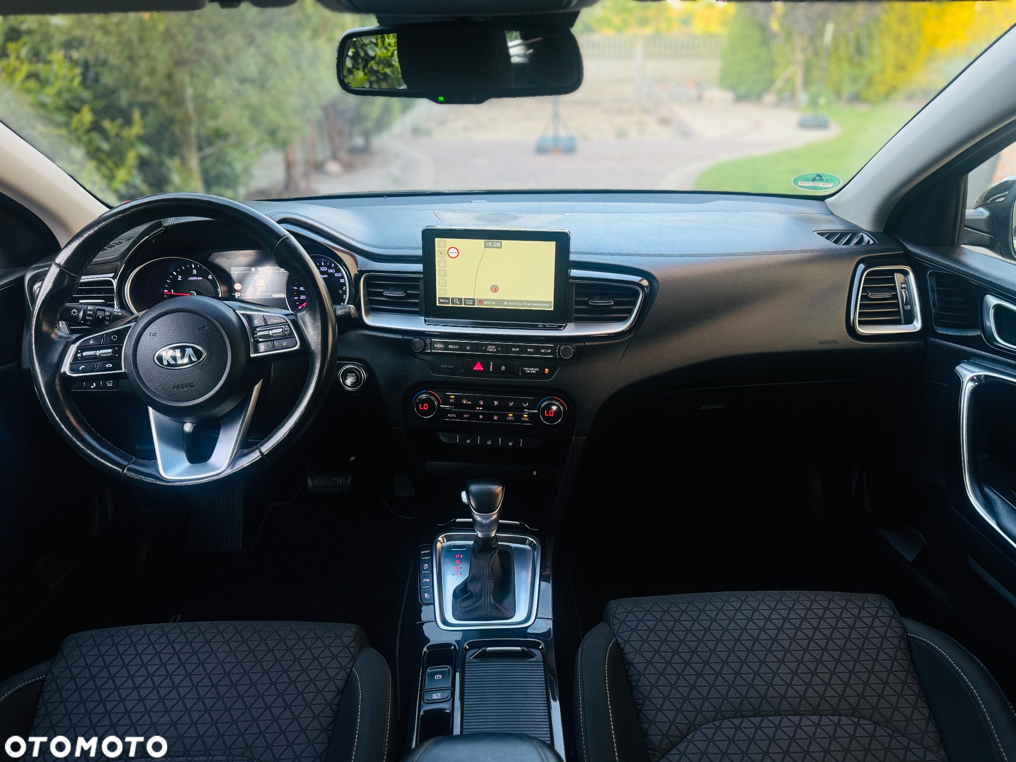 Kia Ceed SW 1.6 CRDi DCT Platinum Edition - 16