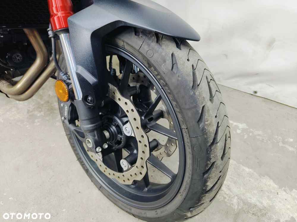 Honda Hornet - 4