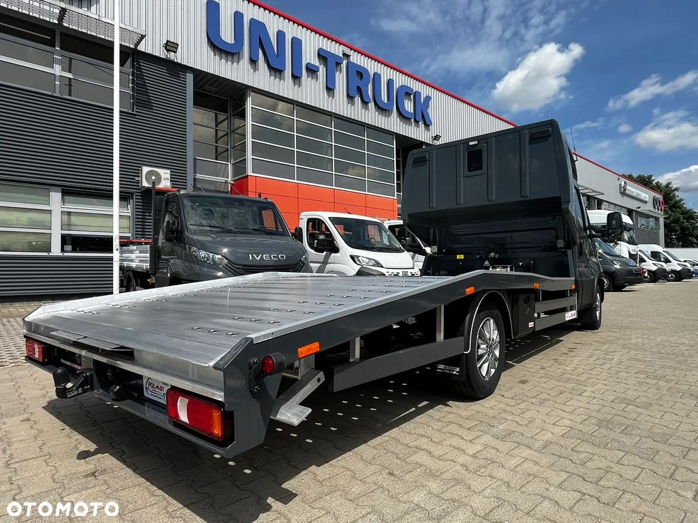 Iveco AUTOLAWETA z KABINĄ SYPIALNĄ - Daily 35s18h - 10