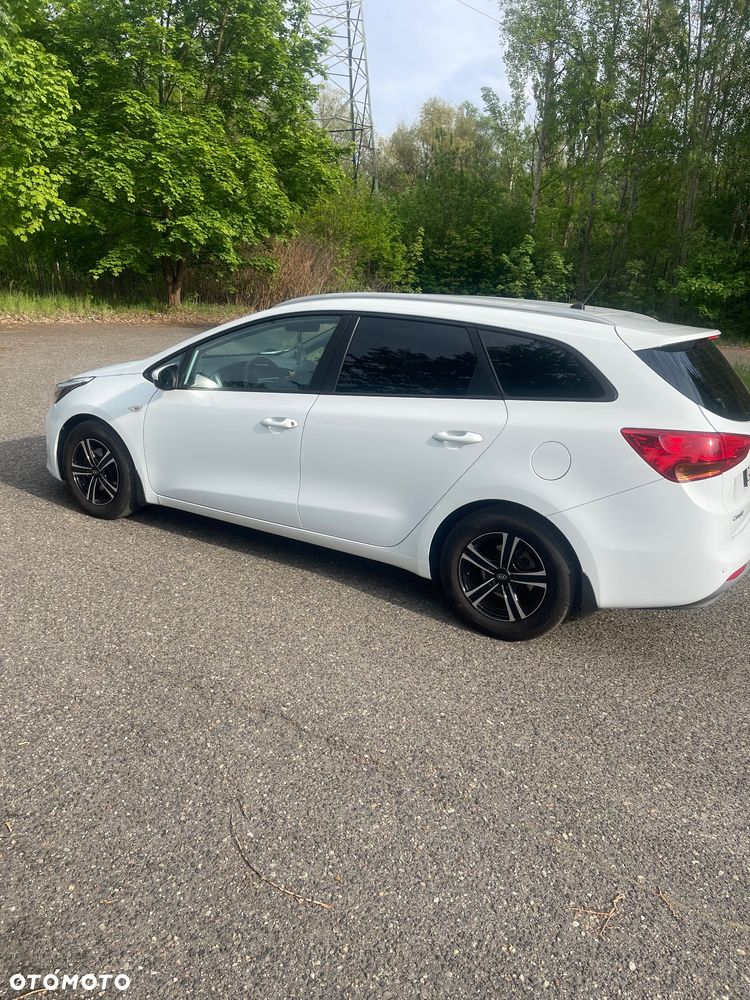 Kia Ceed 1.4 L - 16
