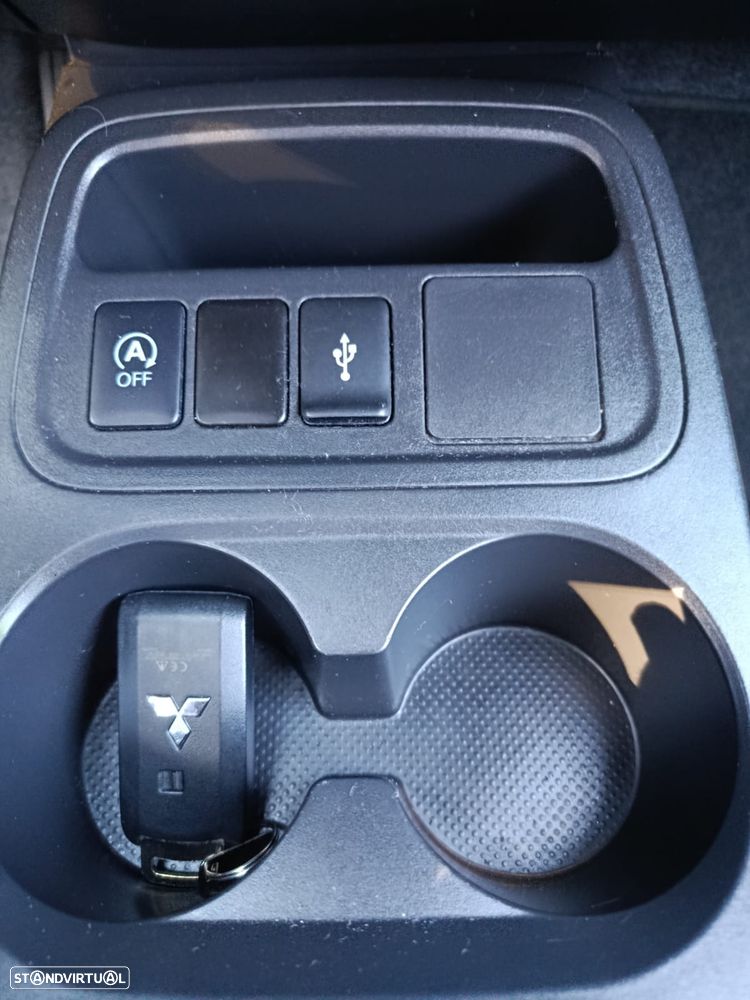 Mitsubishi Space Star 1.2 Intense Connect Edition - 14