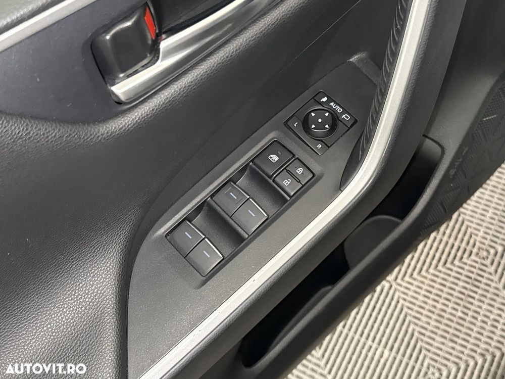 Toyota RAV4 - 15