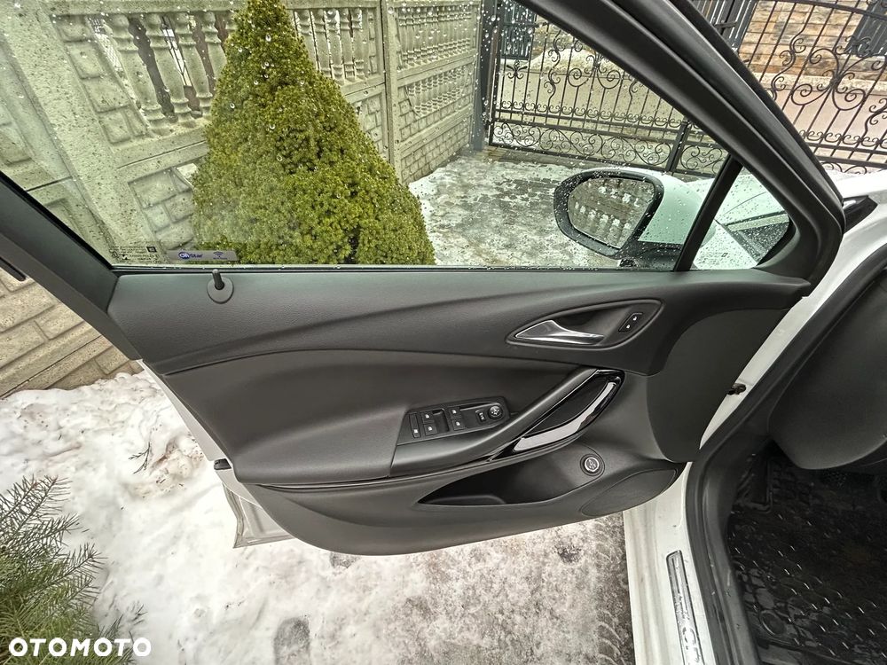 Opel Astra 1.6 BiTrb D (CDTI) Start/Stop Business - 9